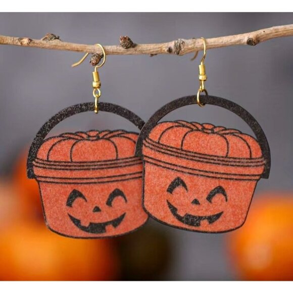HALLOWEEN McBucket Trick or Treat Bucket Earrings NEW - Picture 3 of 3